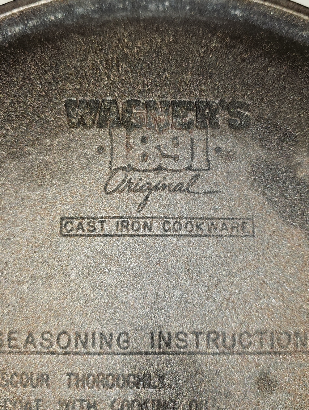 Wagner's 1891 Original Cast Iron 10.25in griddle made in USA